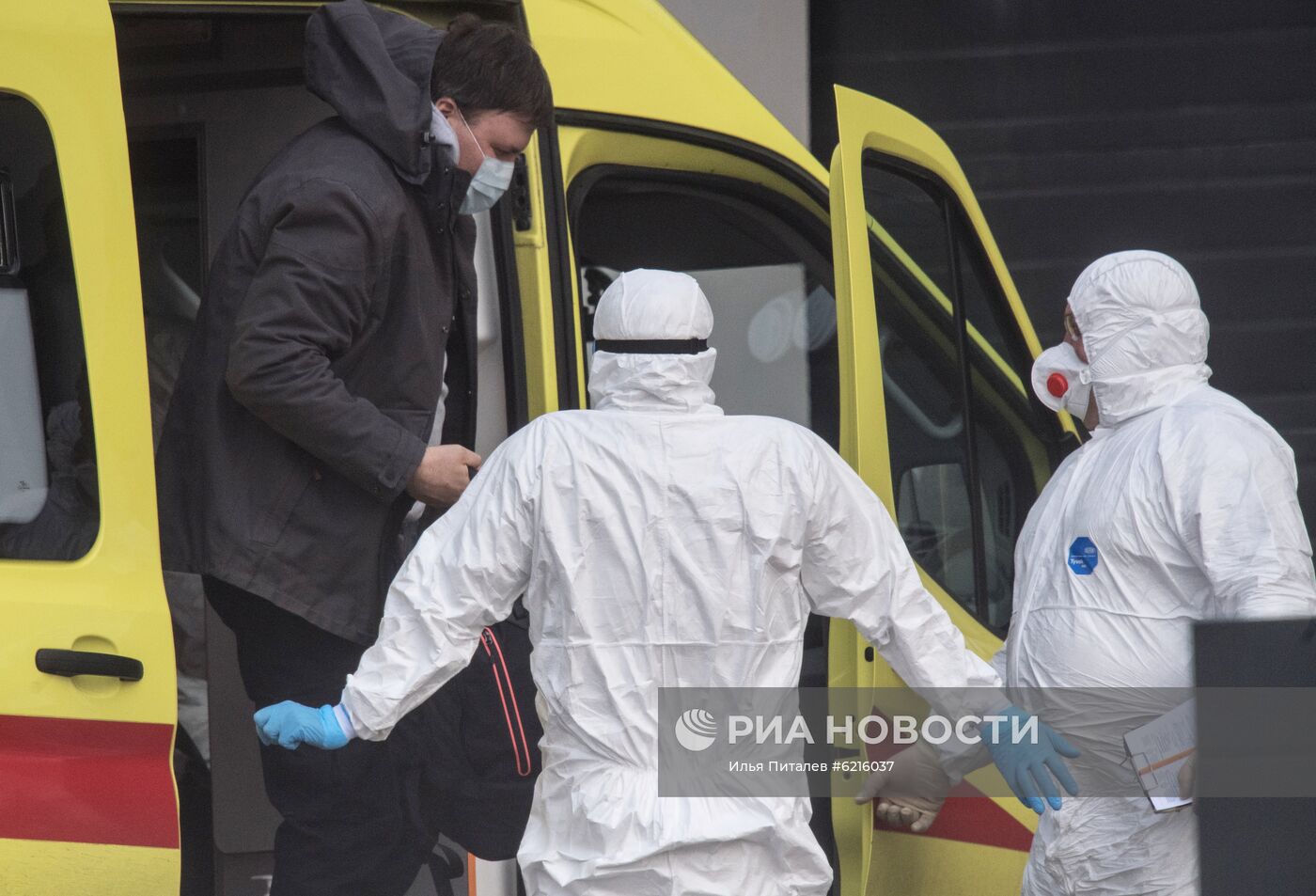 Ситуация у больницы в Коммунарке