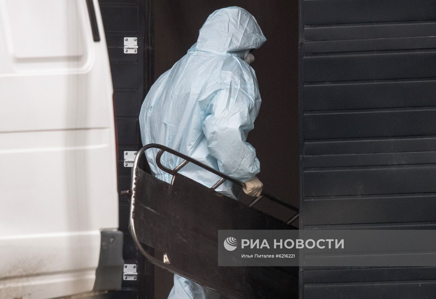 Ситуация у больницы в Коммунарке