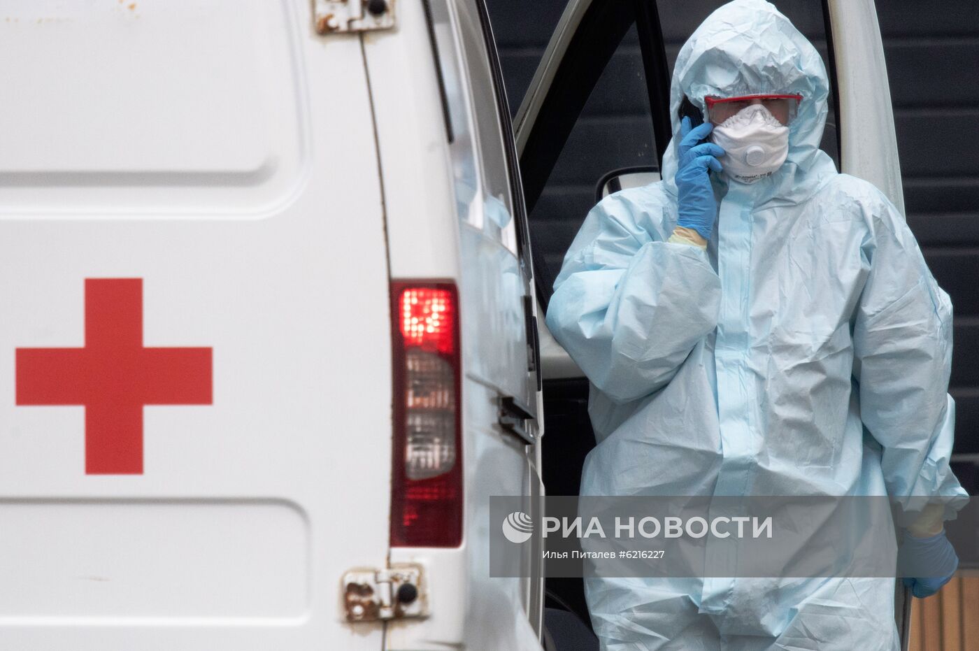 Ситуация у больницы в Коммунарке