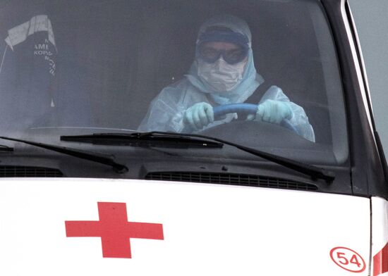 Ситуация у больницы в Коммунарке 