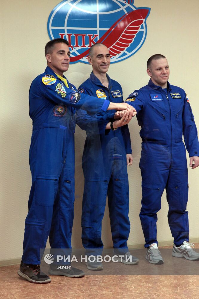 Онлайн-конференция экипажа МКС-63