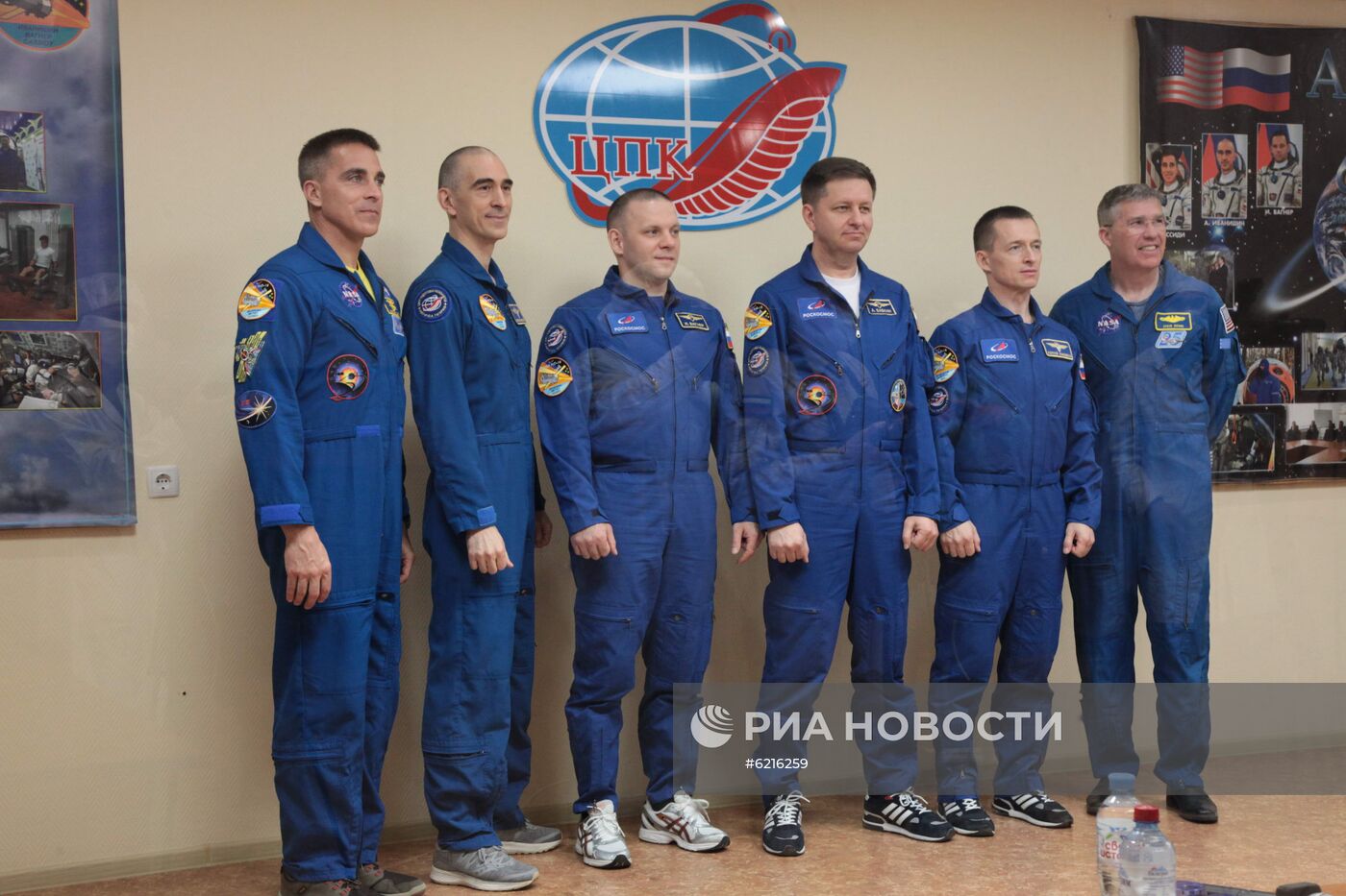 Онлайн-конференция экипажа МКС-63