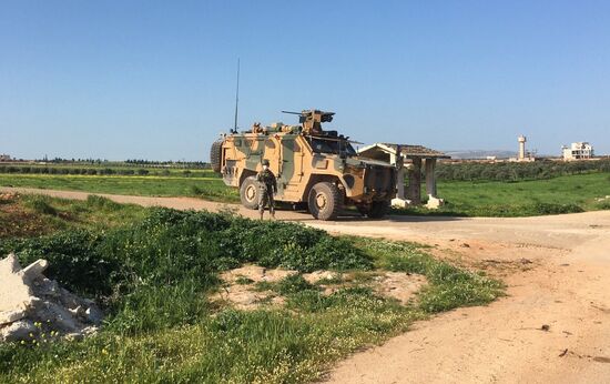 Совместное российско-турецкое патрулирование участка трассы М-4 в зоне Идлиб
