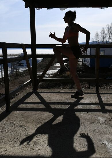 Российская сноубордистка продолжает тренировки во время самоизоляции
