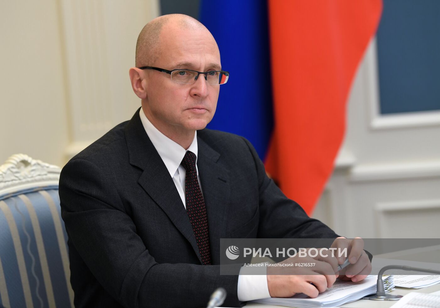 Президент РФ В. Путин в режиме видеоконференции провел совещание с руководителями субъектов РФ