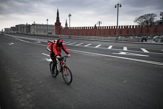 Москва во время режима самоизоляции жителей