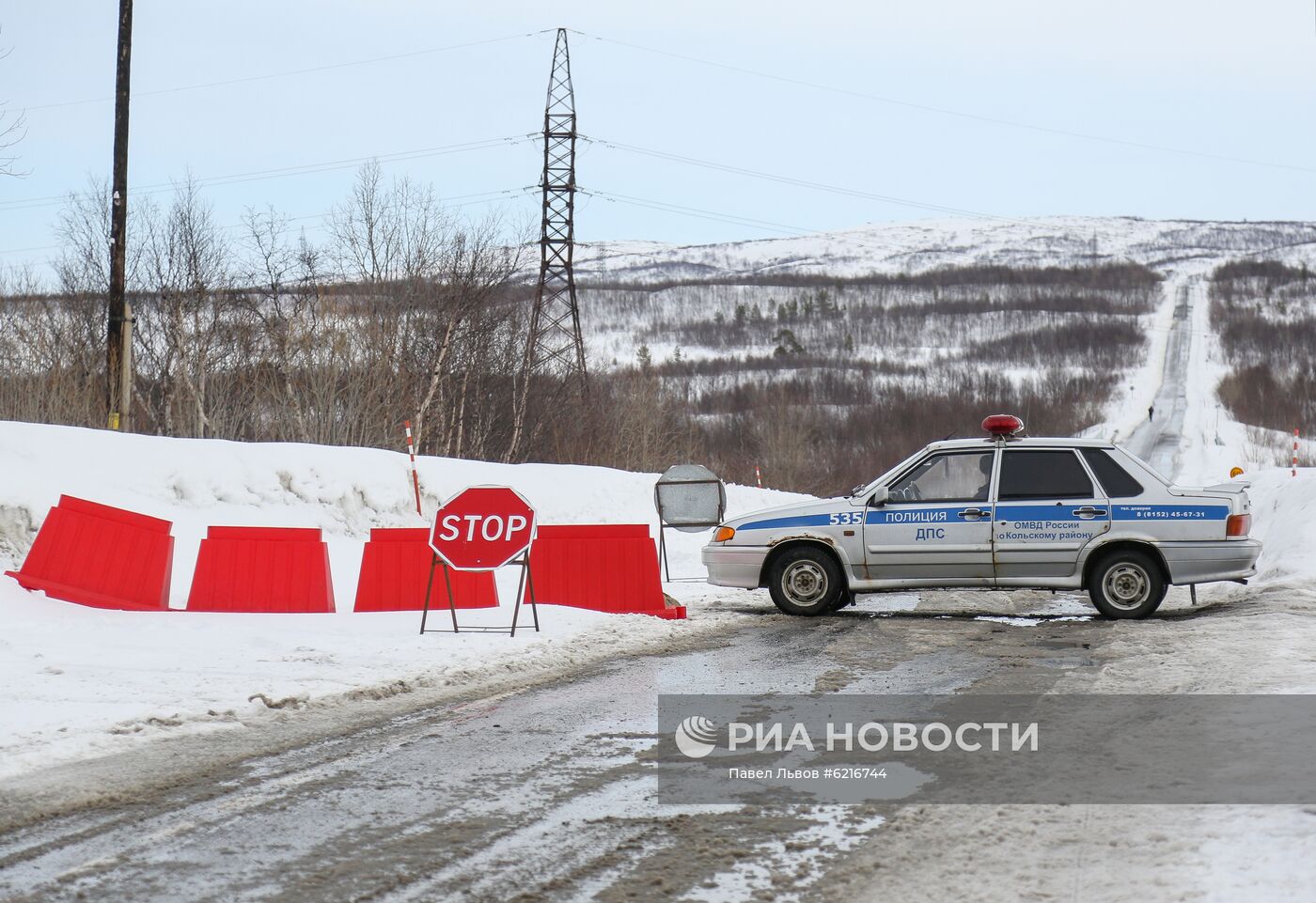 "Мурманскавтодор" организовал автоколонну для проезда в Териберку