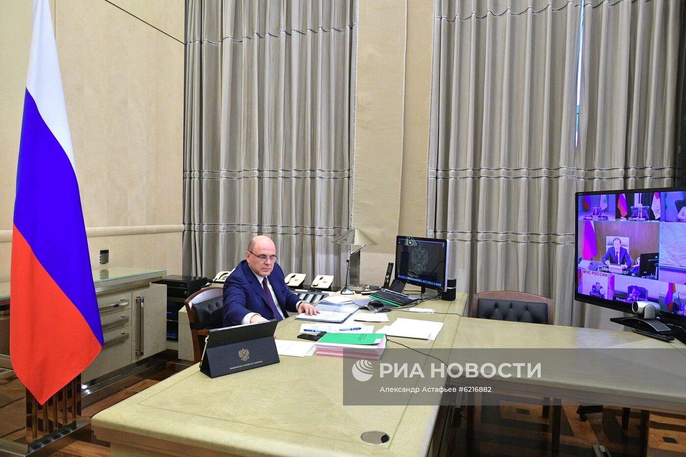 Премьер-министр РФ М. Мишустин провел заседание правительства РФ