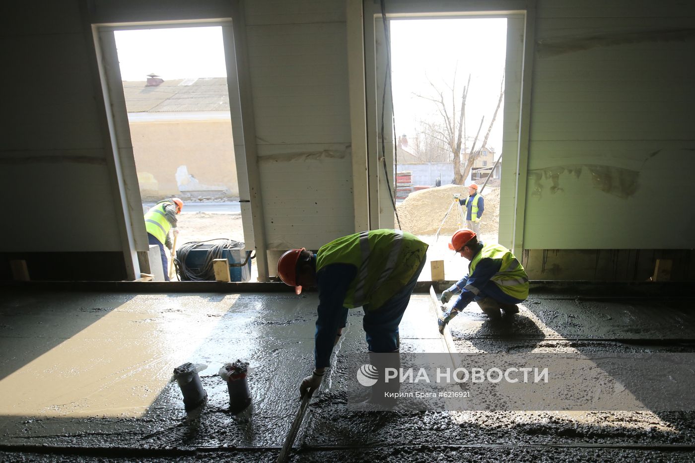 Строительство инфекционных центров в городах России
