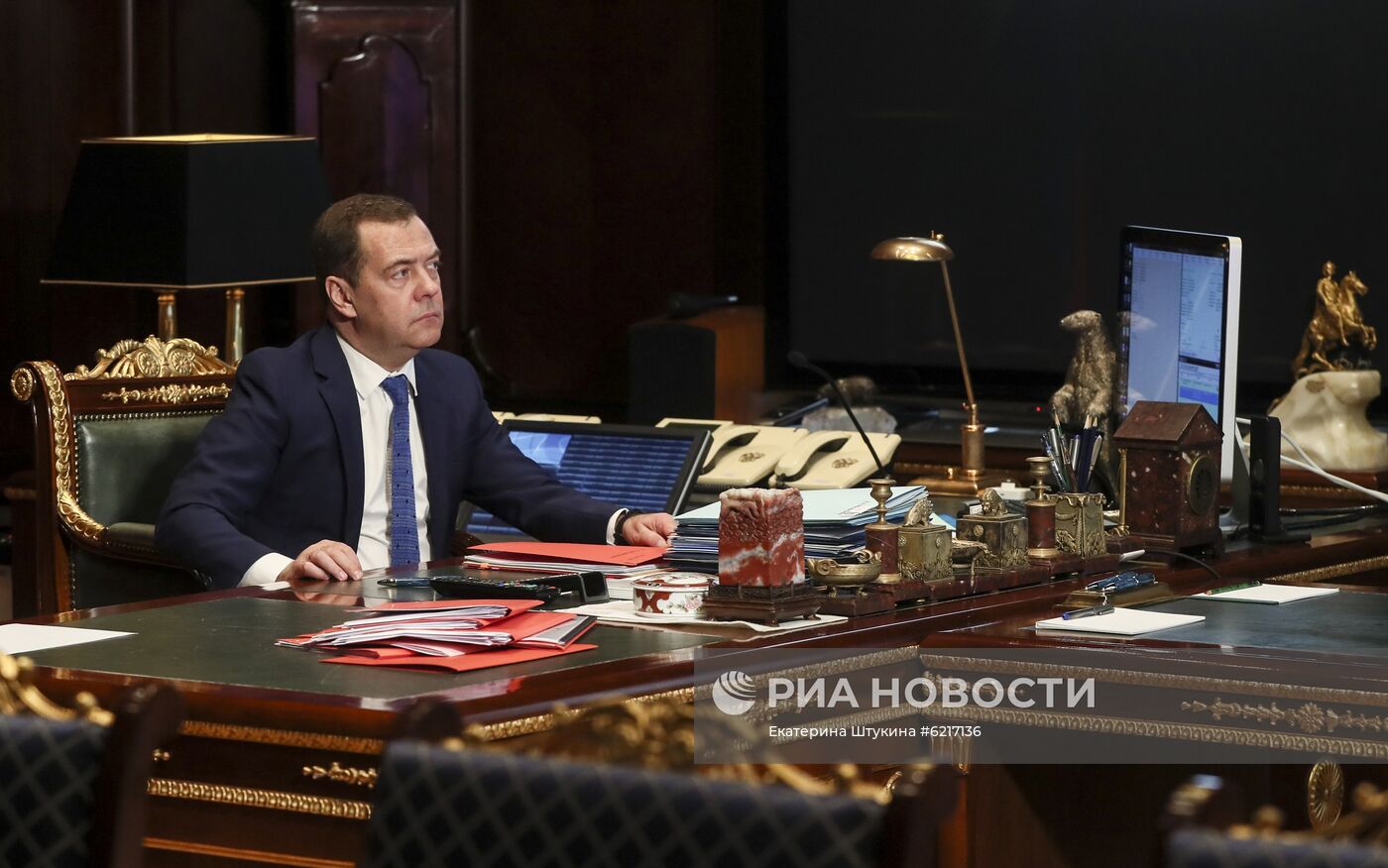 Заместитель председателя Совета безопасности РФ Д. Медведев принял участие в заседание комиссии ВТС