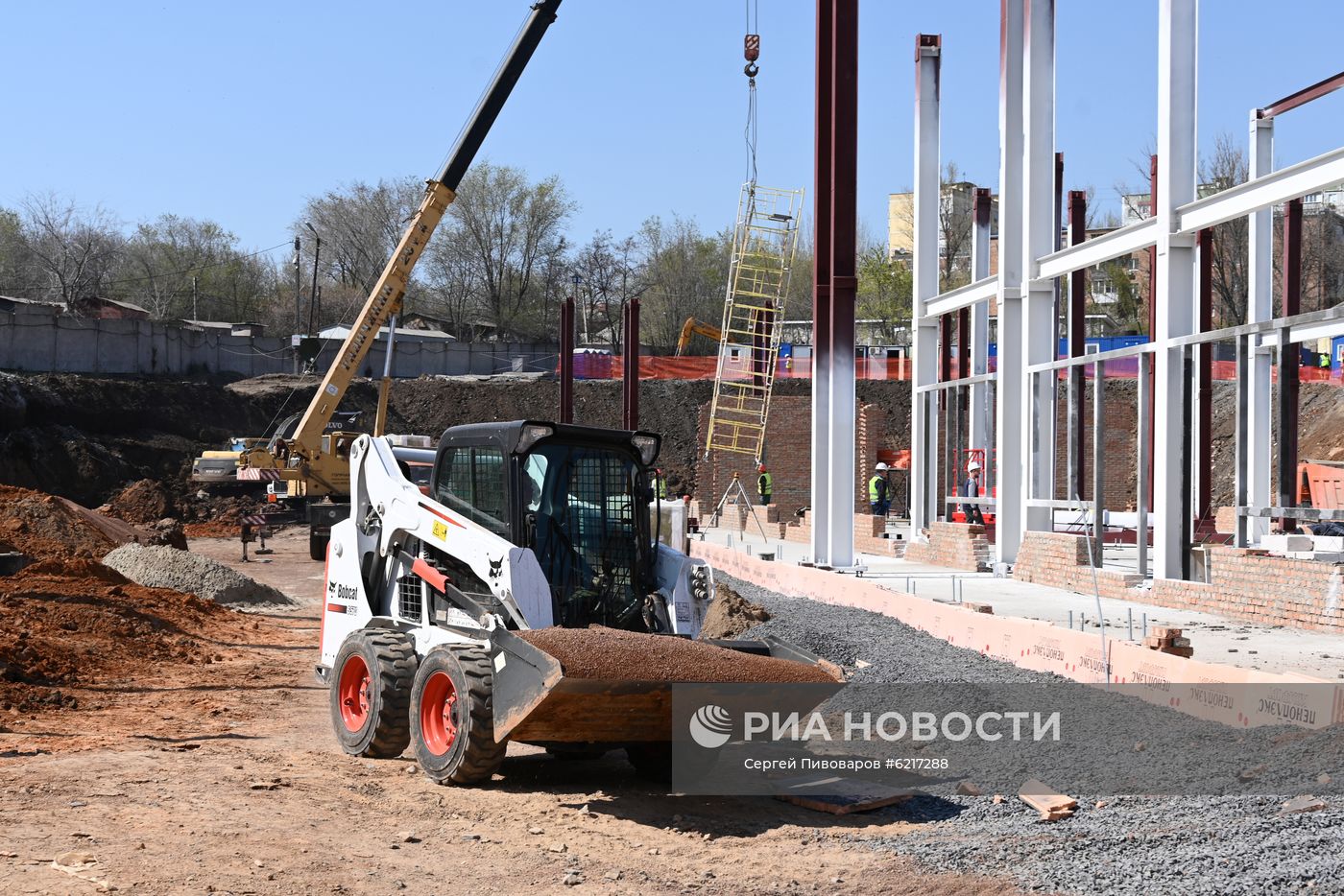 Строительство инфекционных центров в городах России