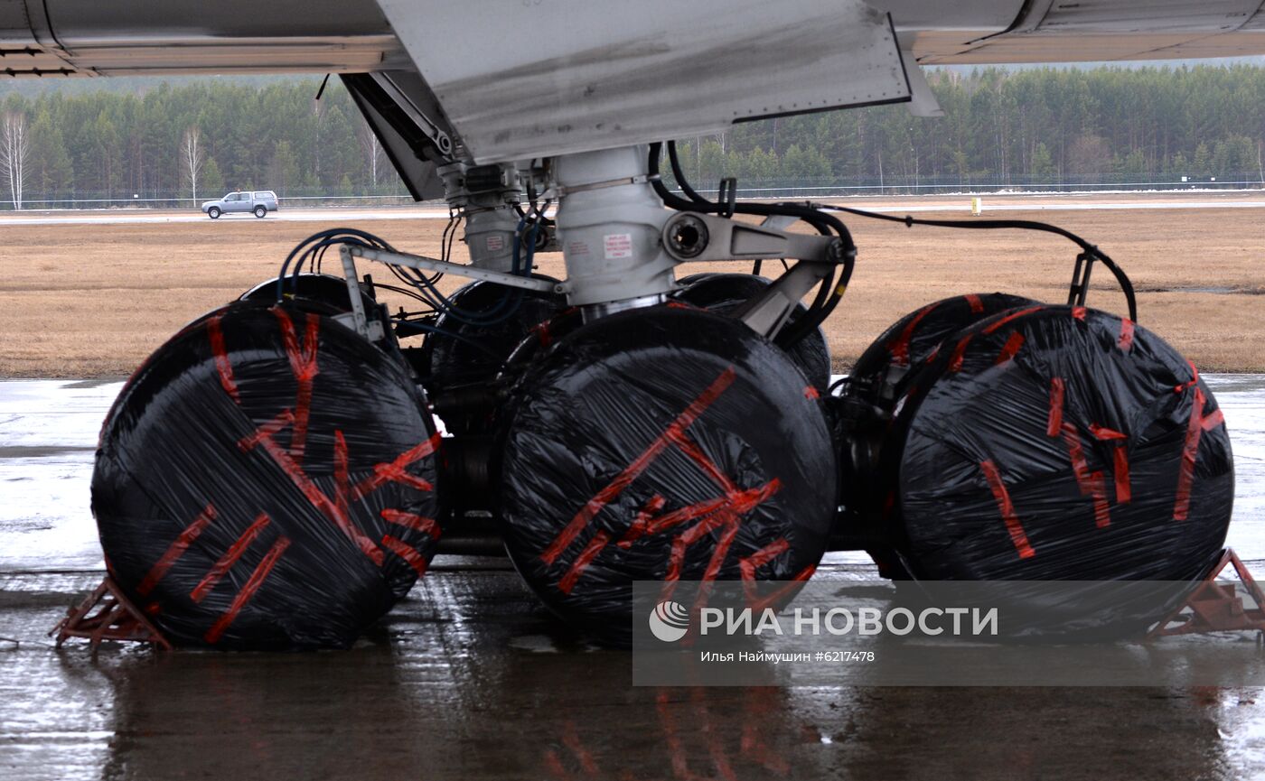 Аэропорт имени Хворостовского в Красноярске во время пандемии коронавируса