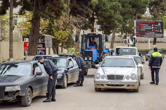 Полицейский рейд против нарушителей карантина в Азербайджане