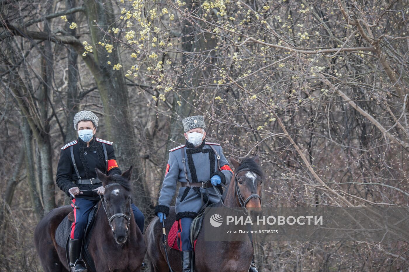 Патрулирование парка "Кусково" казаками во время самоизоляции