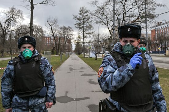 Работа сотрудников Росгвардии в период самоизоляции 