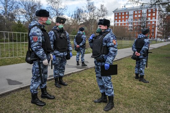 Работа сотрудников Росгвардии в период самоизоляции 