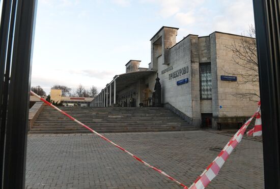 Столичные кладбища закрыты в связи с коронавирусом 