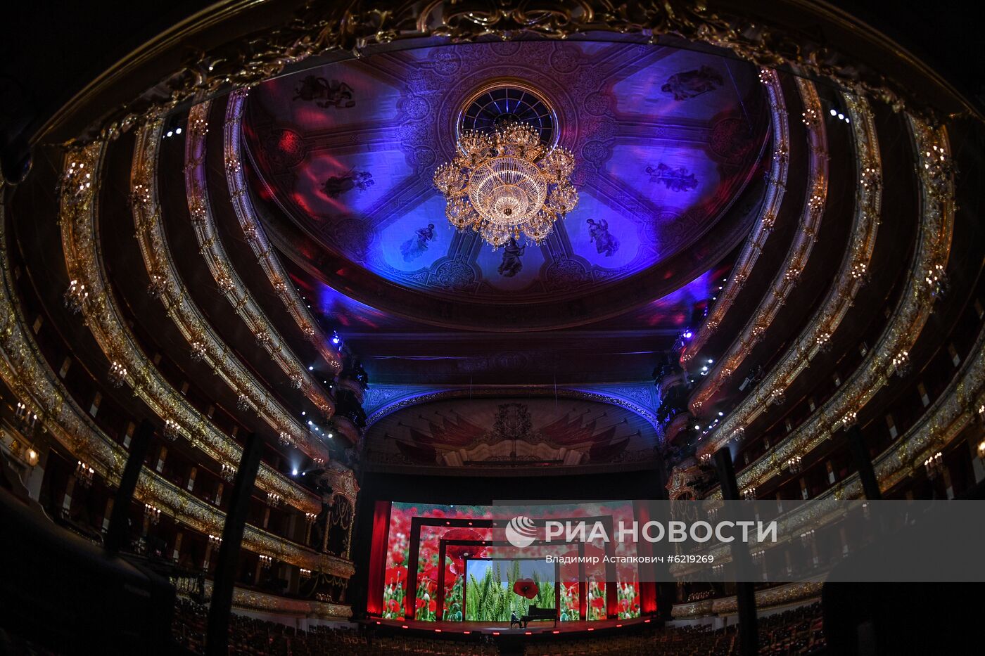 Благотворительный концерт "Мы вместе" в Большом театре