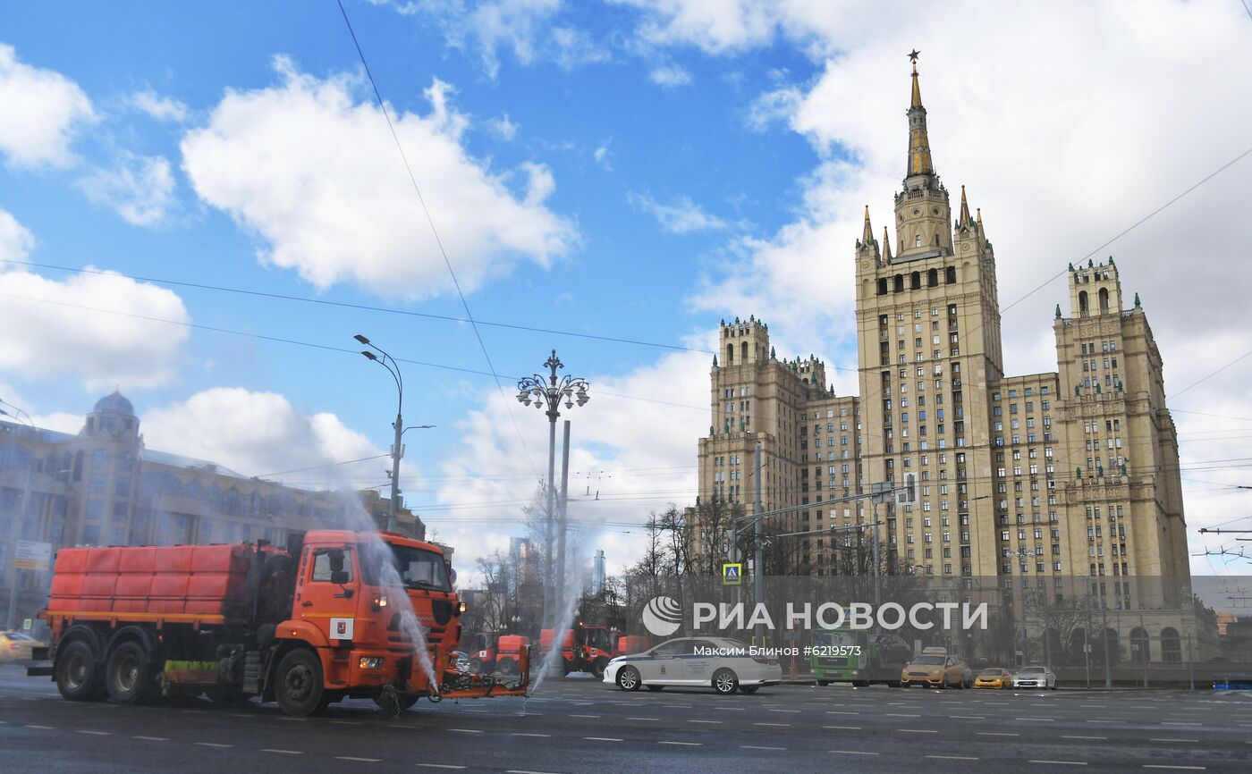 Дезинфекция дорог в Москве