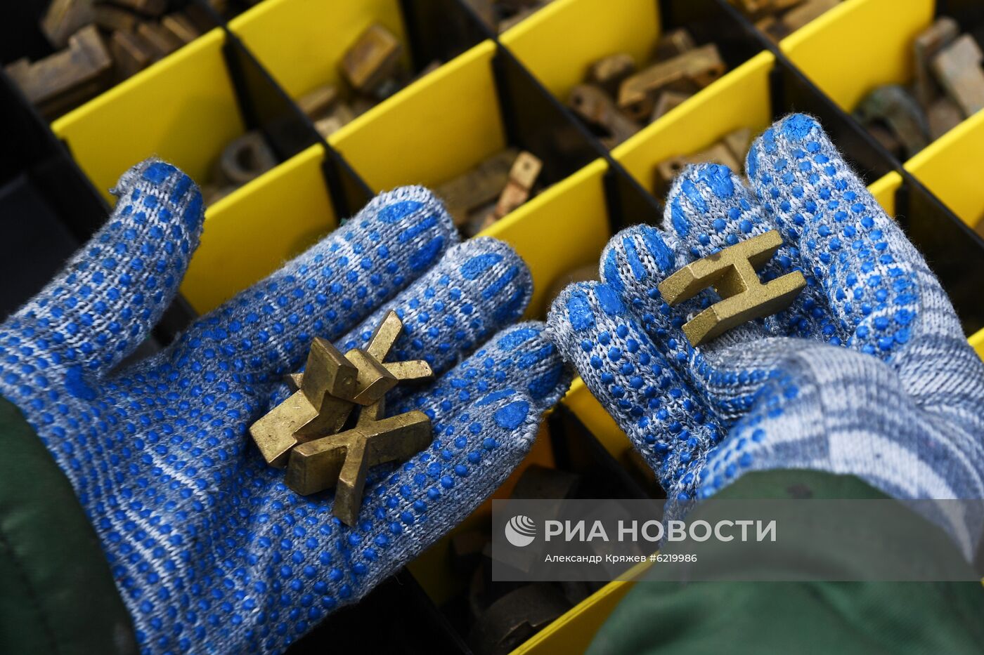 Реставрационные работы на Монументе Славы в Новосибирске
