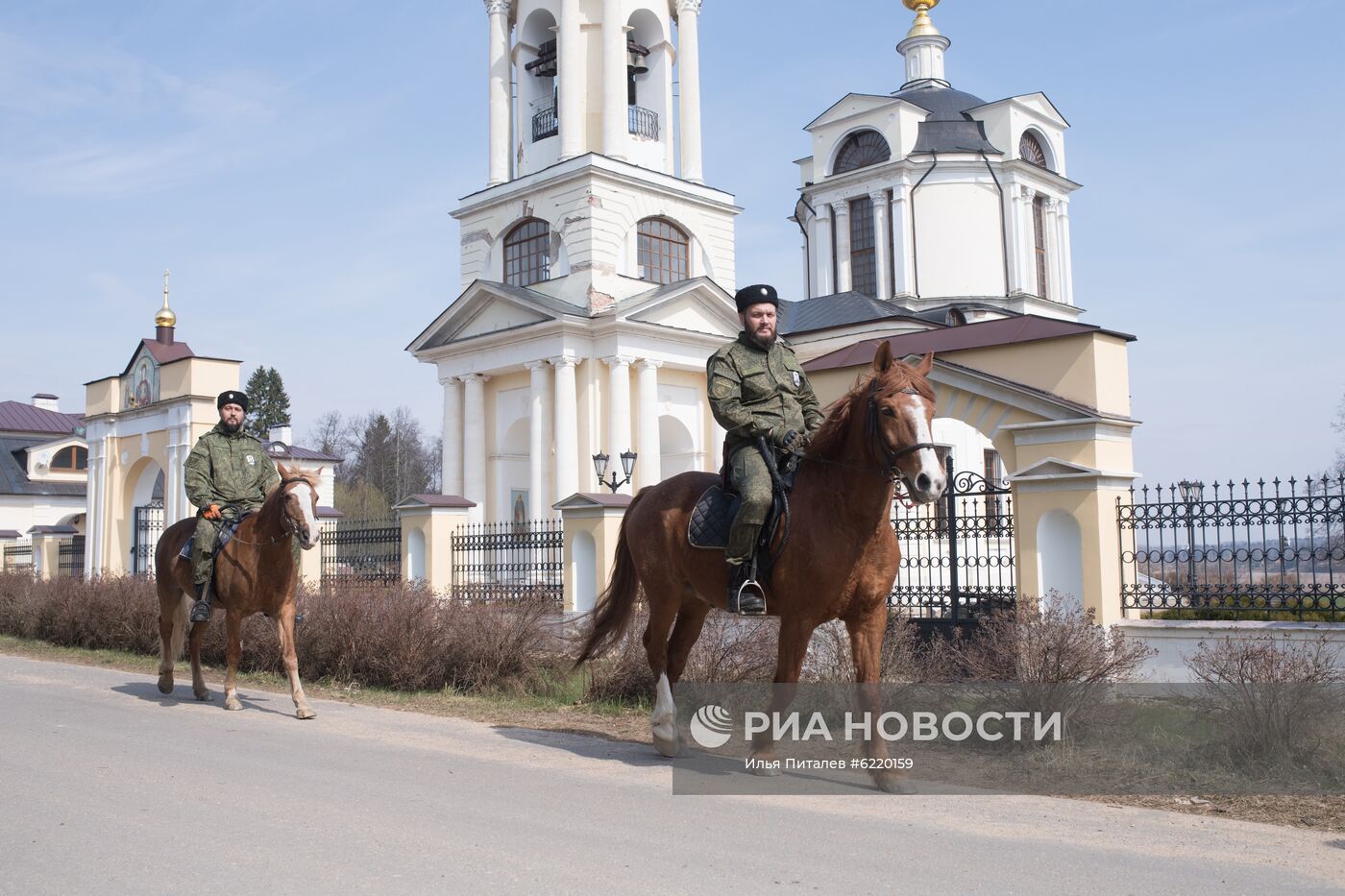 Патрулирование казаками улиц в Подмосковье