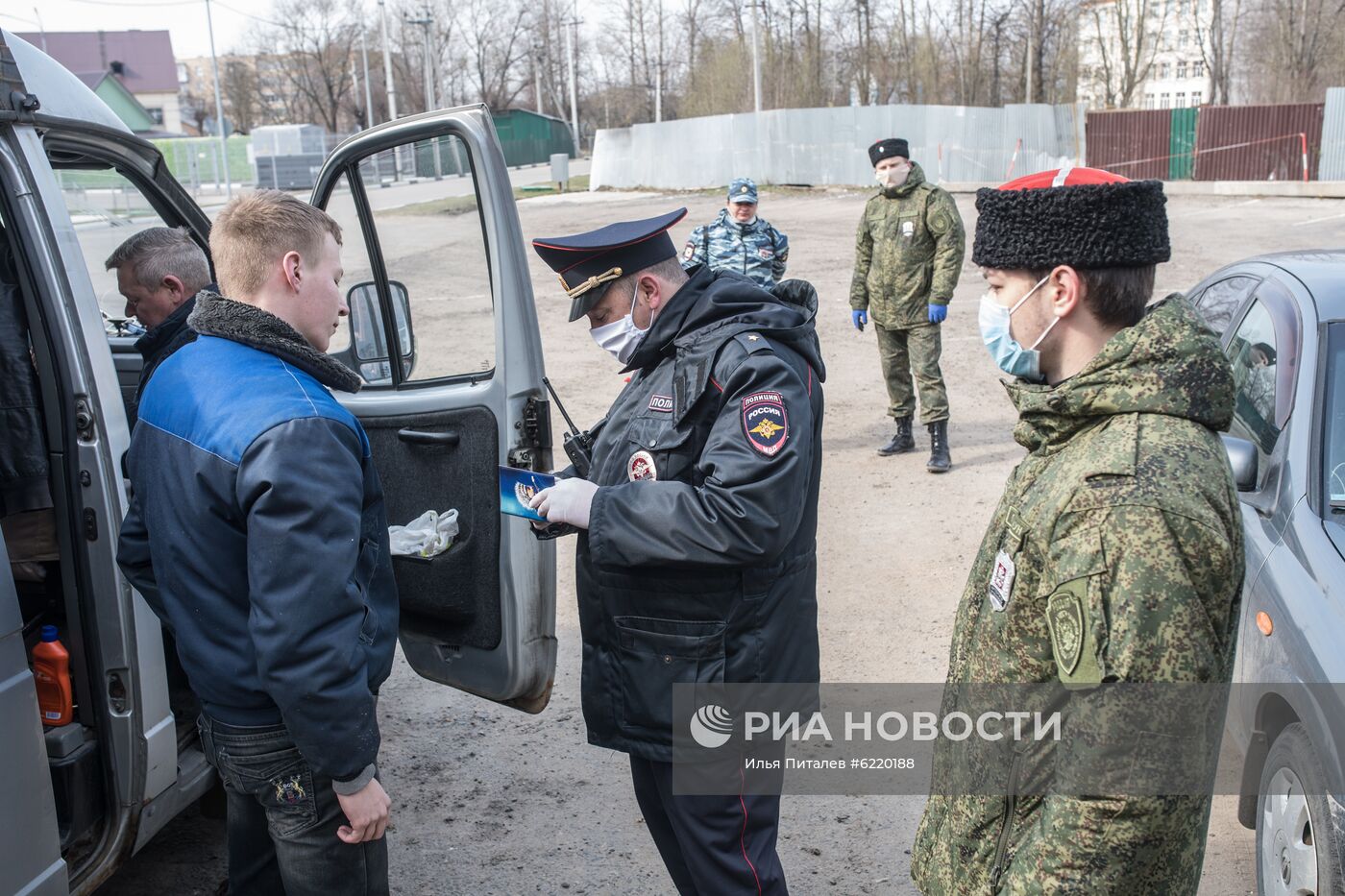 Патрулирование казаками улиц в Подмосковье