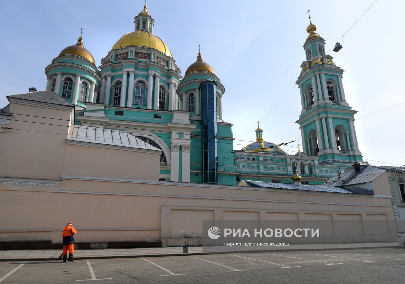 С 13 апреля в московских храмах богослужения будут проходить без прихожан |  РИА Новости Медиабанк