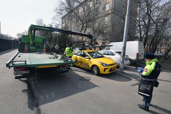 Эвакуация автомобилей в Москве 