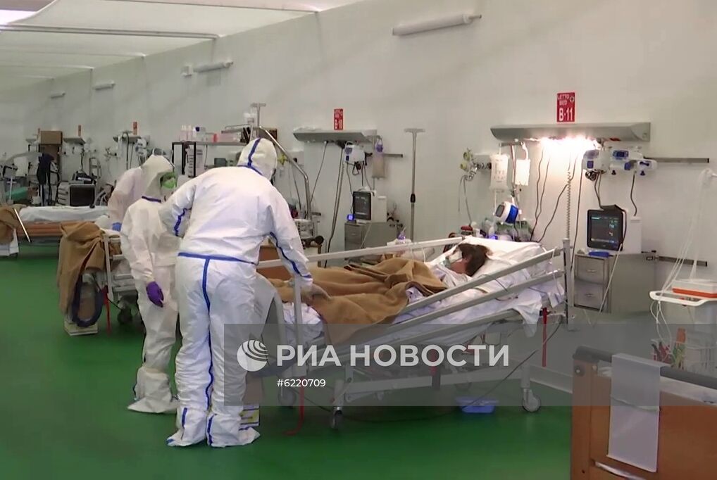 Работа российских военных врачей в полевом госпитале Бергамо