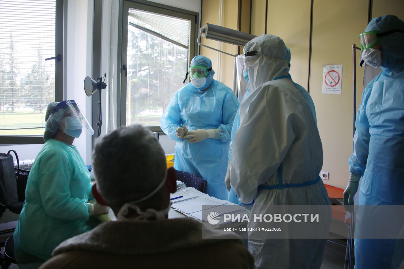 Работа российских военных медиков в Сербии во время пандемии коронавируса