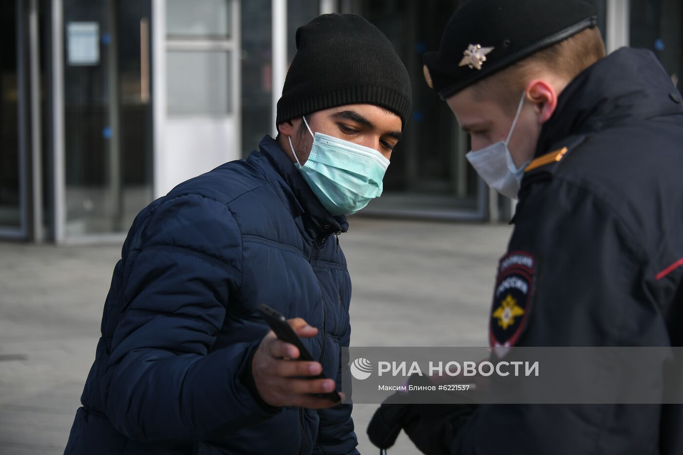 Проверка наличия цифровых пропусков в Москве