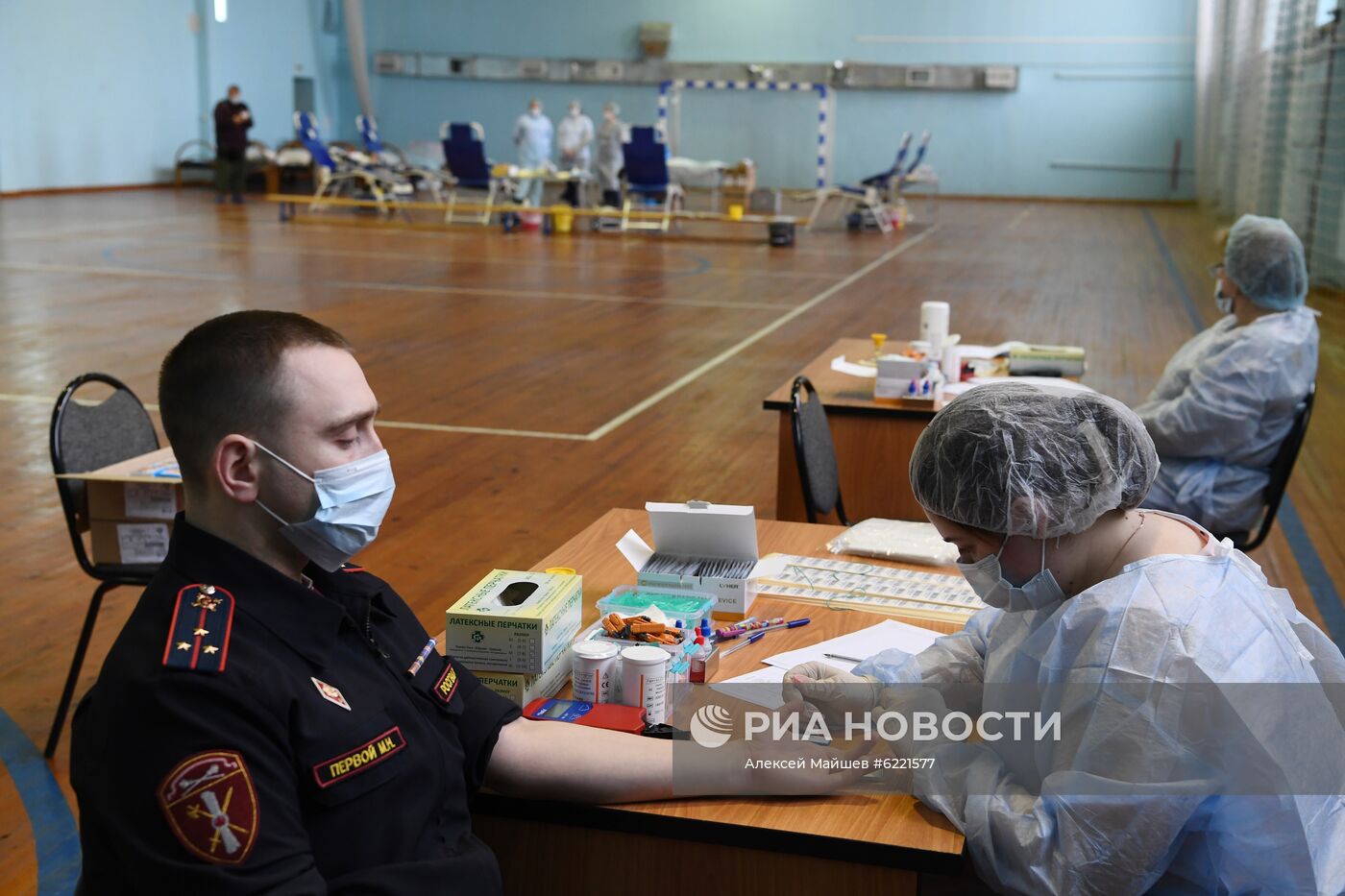 Сдача крови сотрудниками Росгвардии