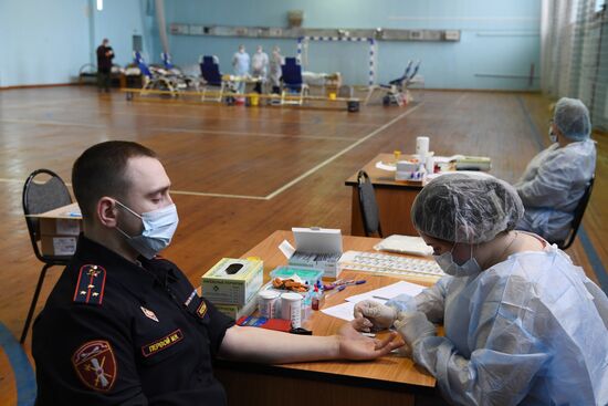 Сдача крови сотрудниками Росгвардии