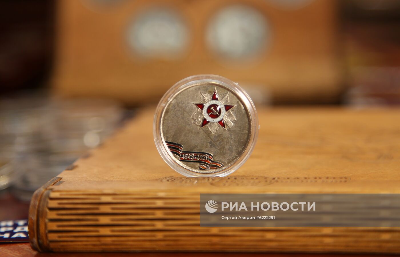 Памятные знаки к 75-летию Победы в ВОВ начали выпускать в Донецке