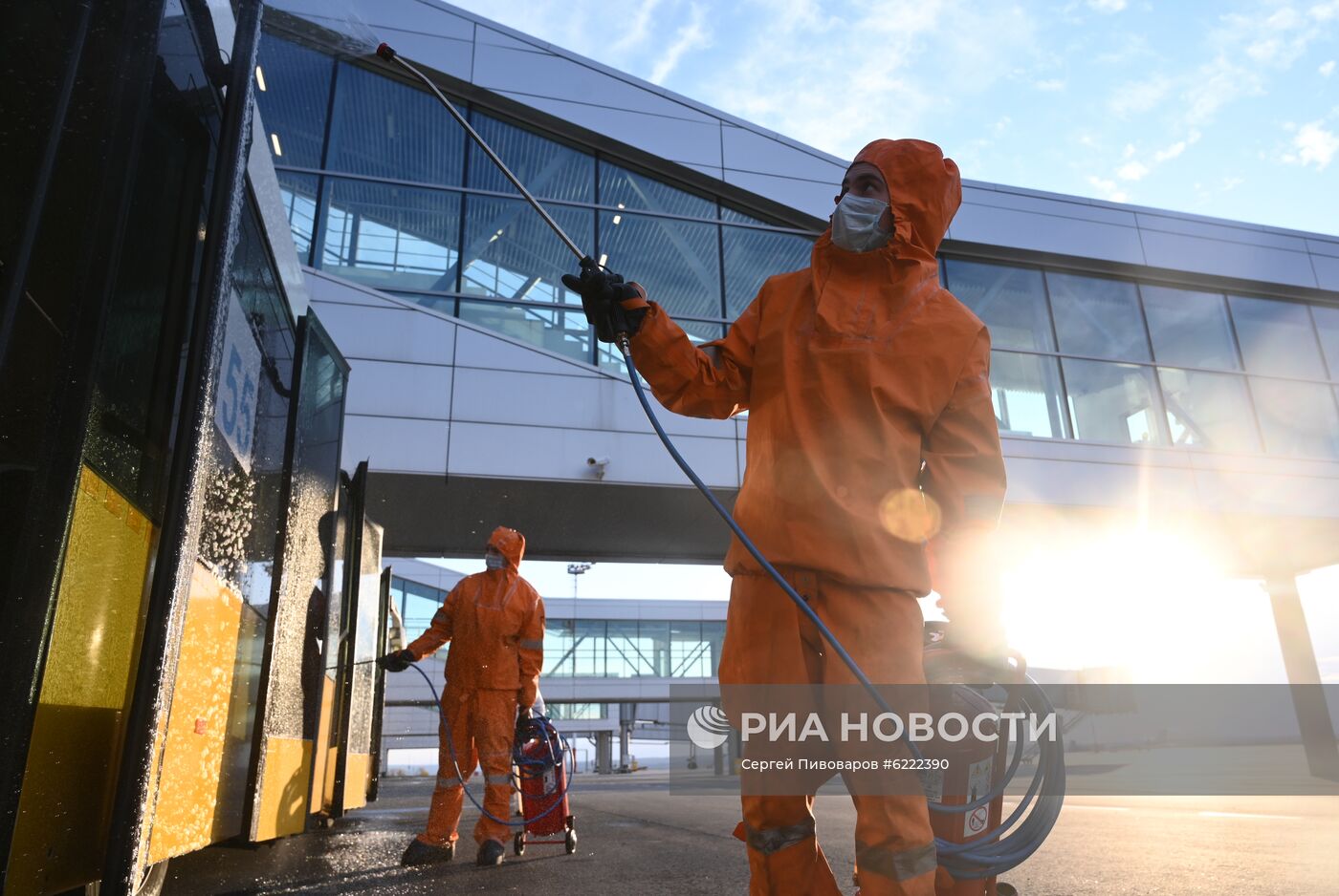 Дезинфекция в терминальном комплексе аэропорта Платов