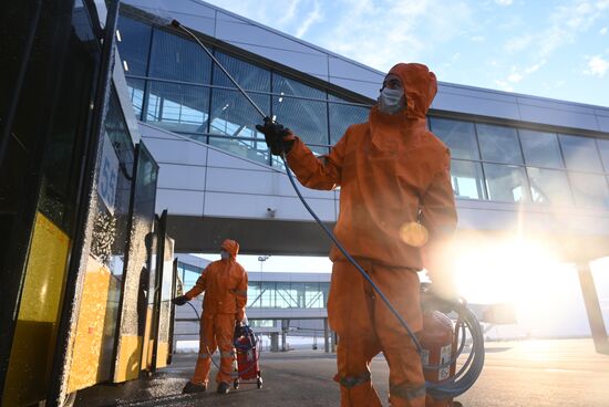 Дезинфекция в терминальном комплексе аэропорта Платов