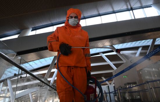 Дезинфекция в терминальном комплексе аэропорта Платов