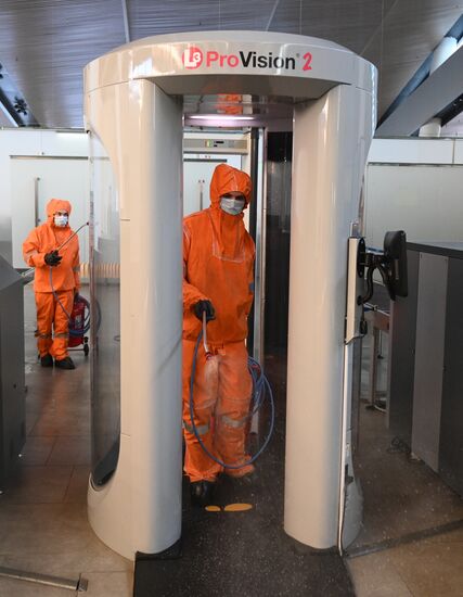 Дезинфекция в терминальном комплексе аэропорта Платов