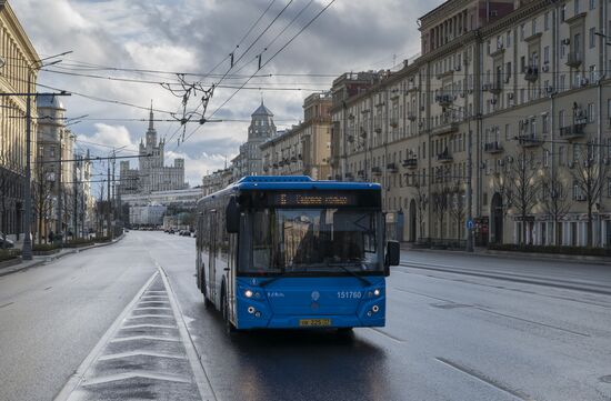 Московский транспорт в условиях режима самоизоляции жителей