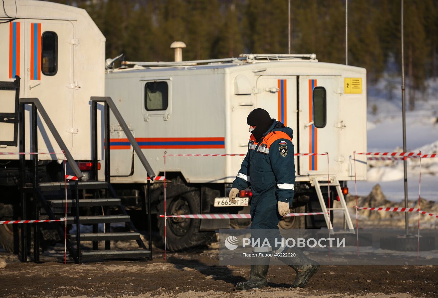 В Мурманской области МЧС разворачивает мобильный госпиталь