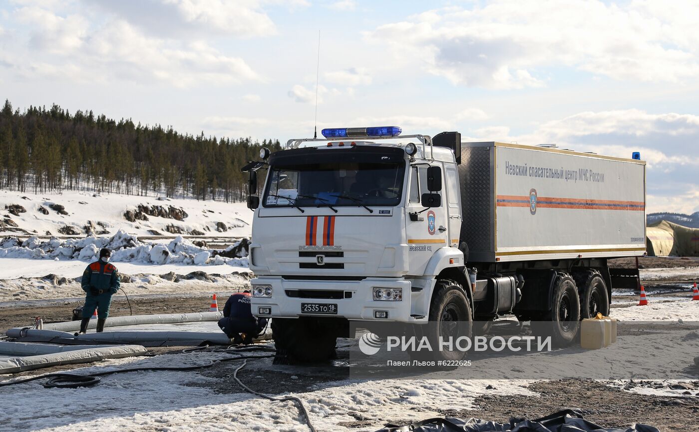 В Мурманской области МЧС разворачивает мобильный госпиталь