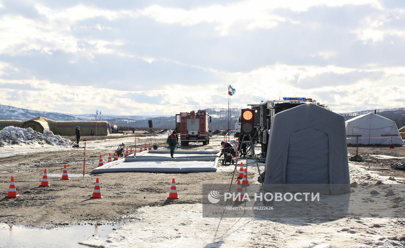 В Мурманской области МЧС разворачивает мобильный госпиталь