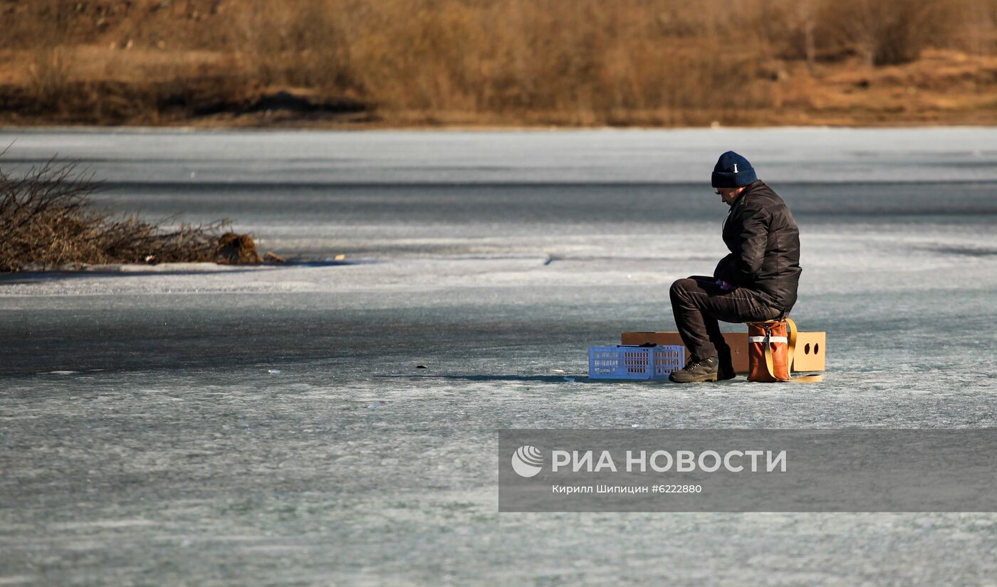 Подледная рыбалка в Иркутске
