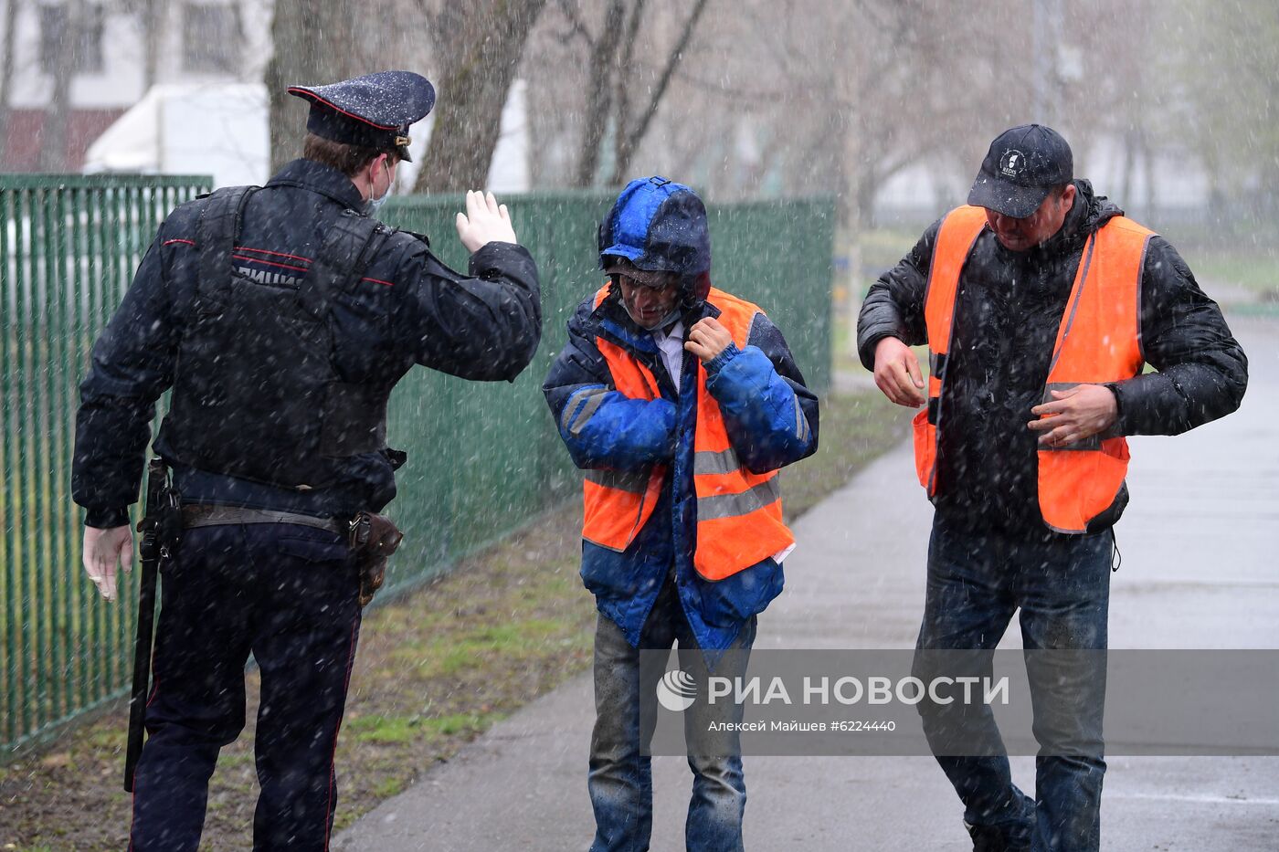Работа сотрудников полиции в Москве