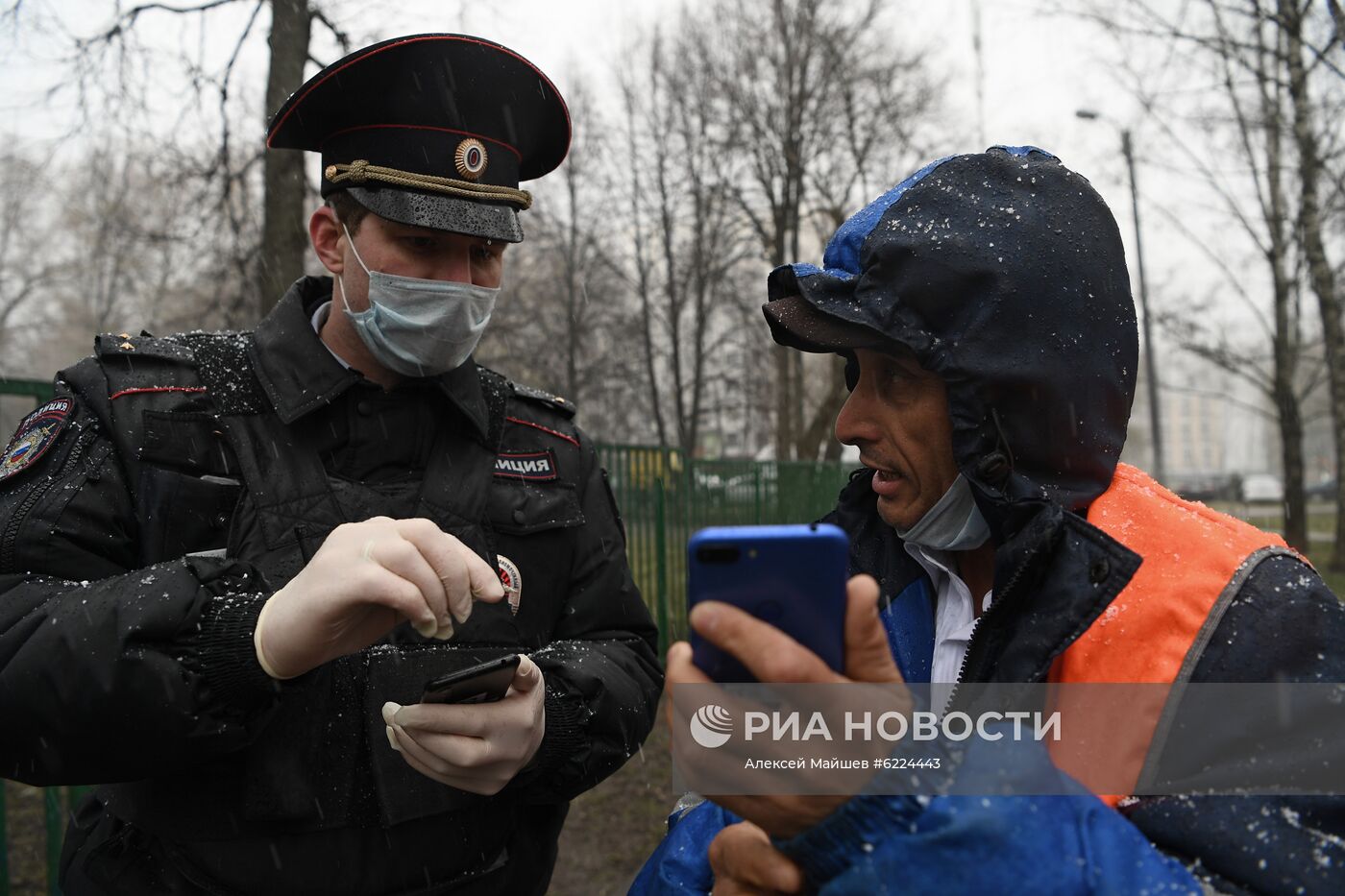 Работа сотрудников полиции в Москве