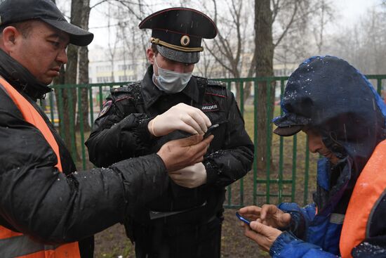 Работа сотрудников полиции в Москве