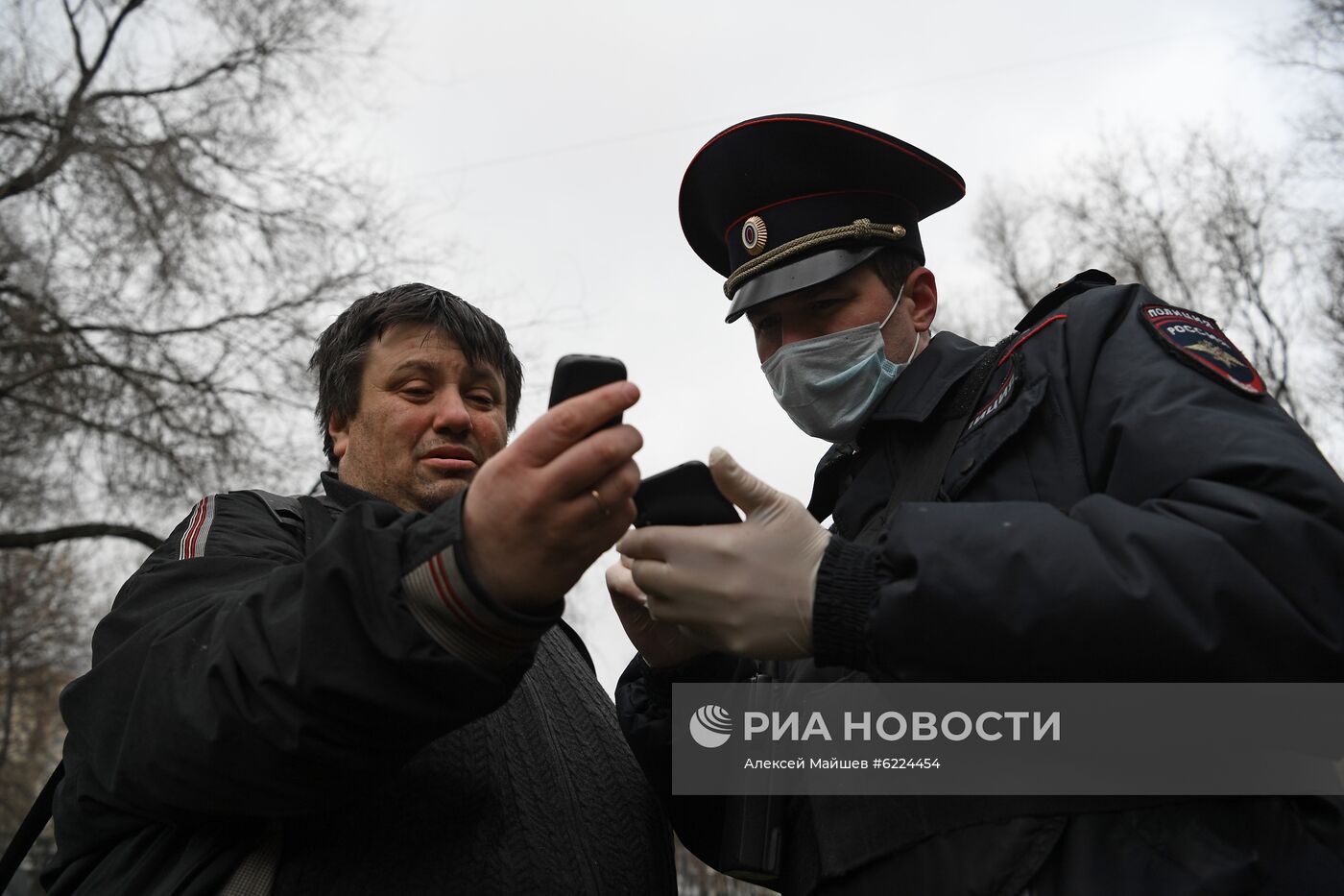 Работа сотрудников полиции в Москве