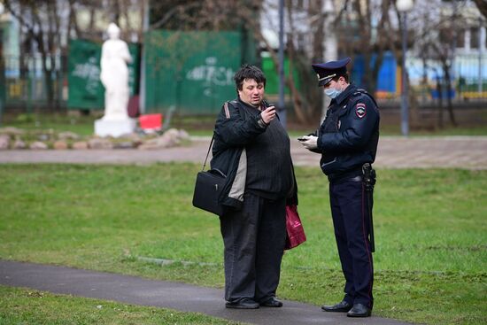 Работа сотрудников полиции в Москве