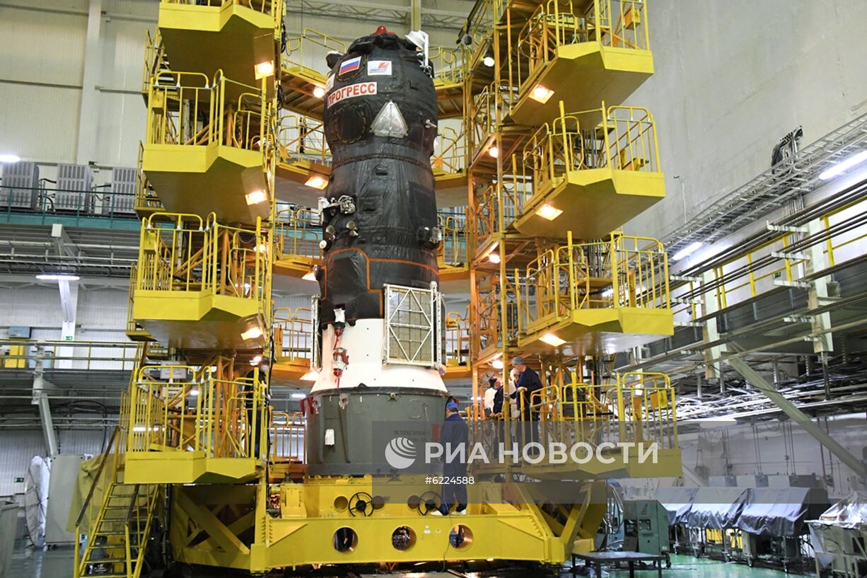 "Роскосмос" представил "Ракету Победы"