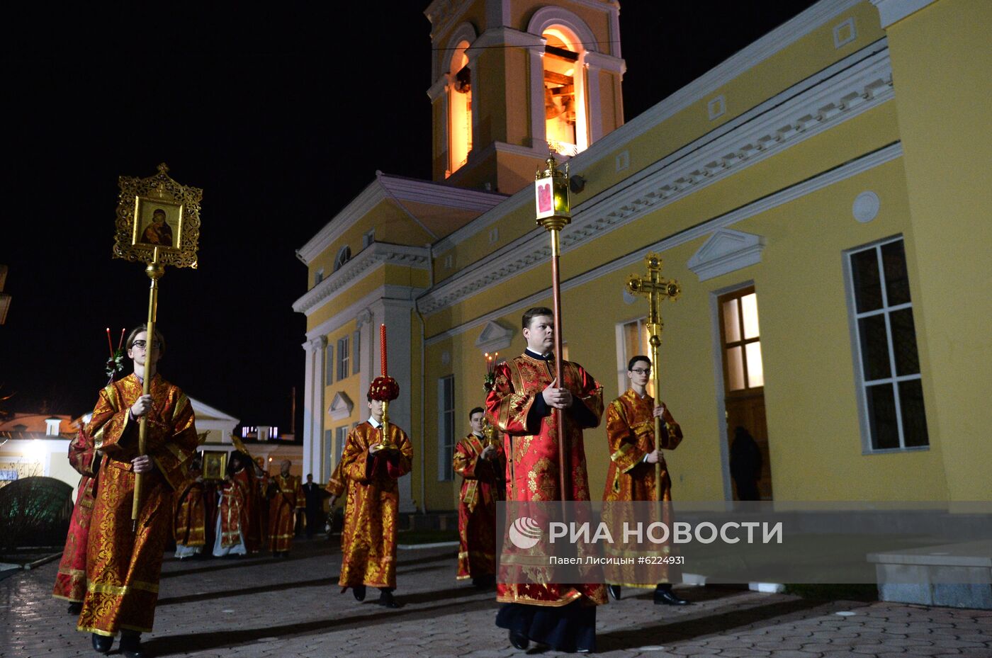 Пасхальное богослужение в регионах России 